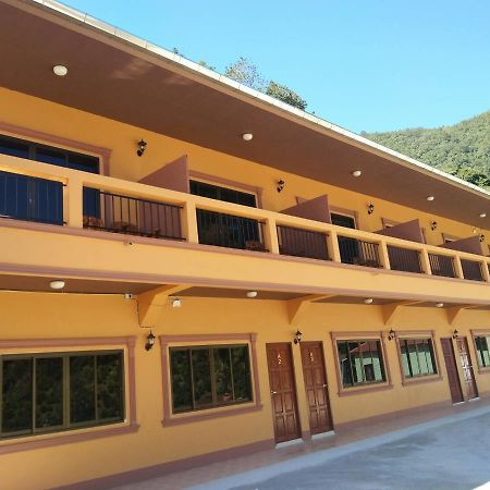 Hill Top Home Mae Salong Zewnętrze zdjęcie